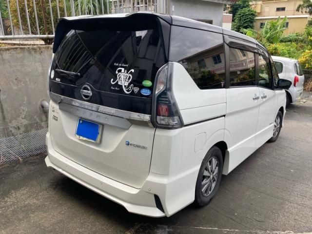 Mazda Bongo rear view