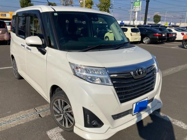 Mazda Bongo rear view
