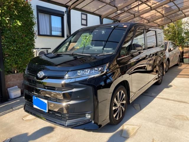 Mazda Bongo front view