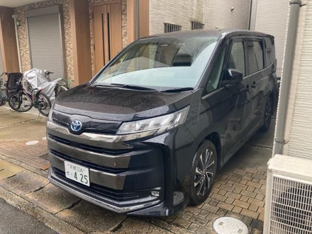 Mazda Bongo rear view