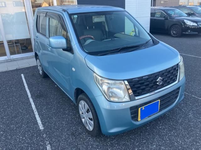 Mazda Bongo front view