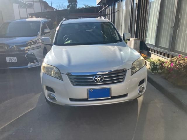 Mazda Bongo front view