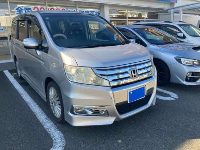 Mazda Bongo front view