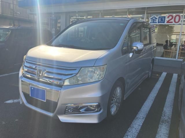 Mazda Bongo rear view
