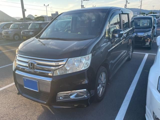 Mazda Bongo front view