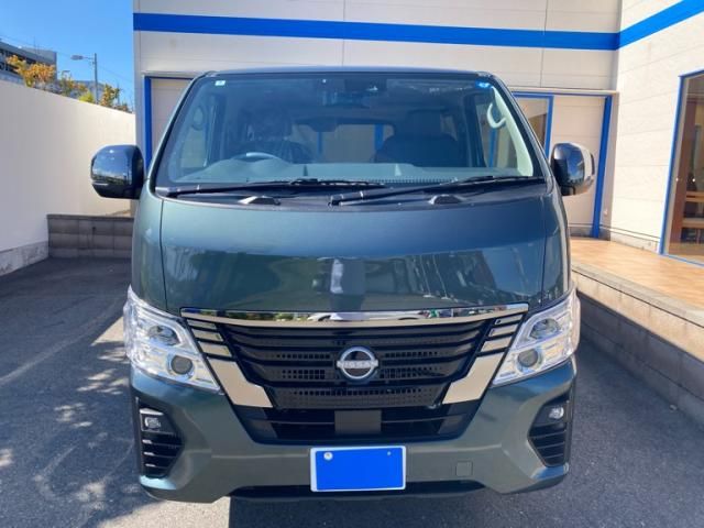 Mazda Bongo front view