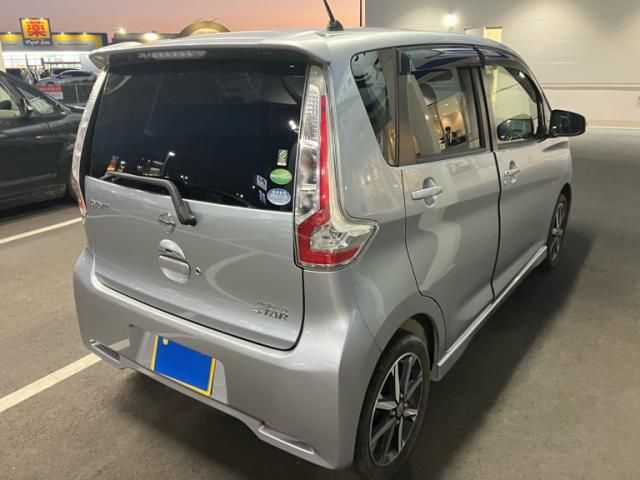 Mazda Bongo rear view