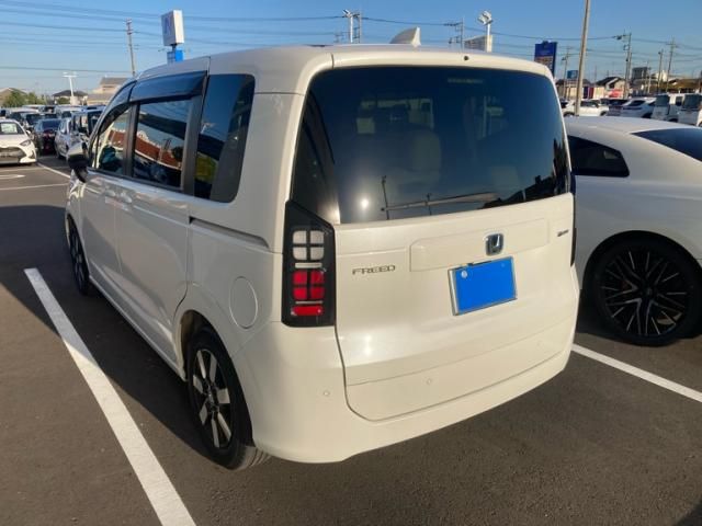 Mazda Bongo rear view