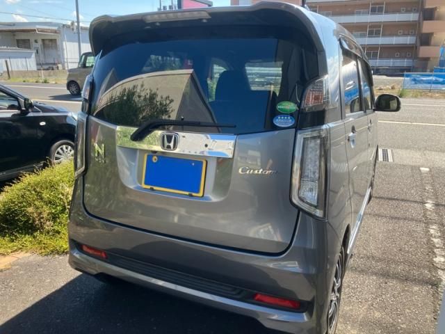 Mazda Bongo rear view
