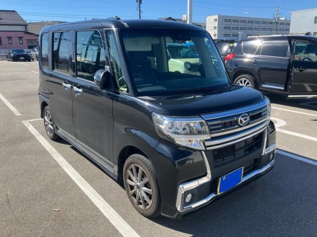 Mazda Bongo front view