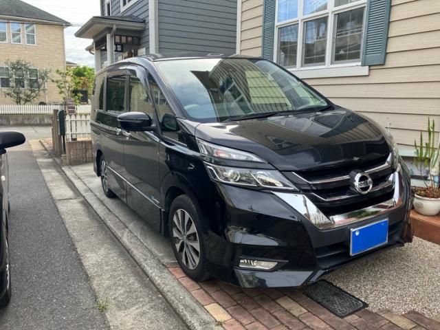 Mazda Bongo front view