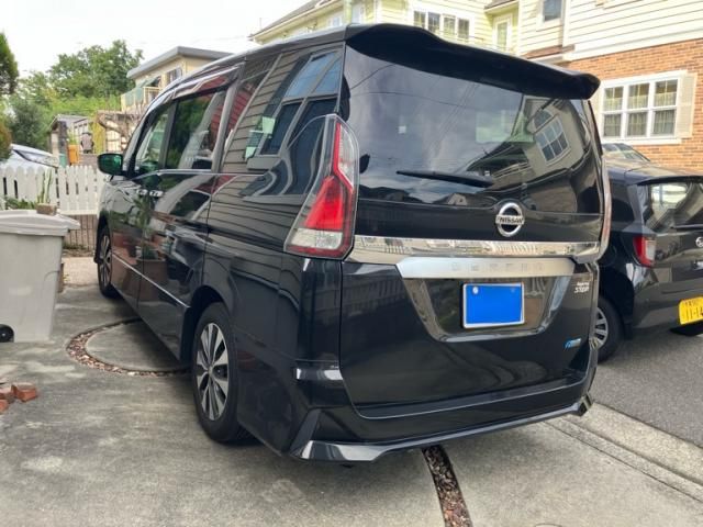 Mazda Bongo rear view