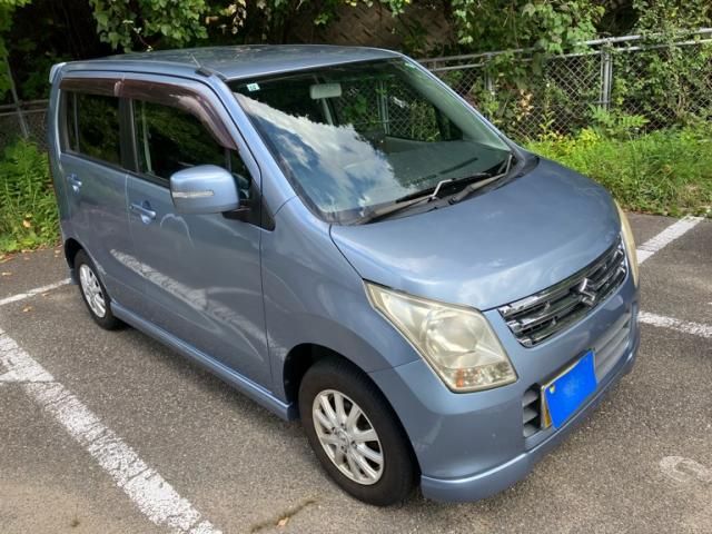 Mazda Bongo front view