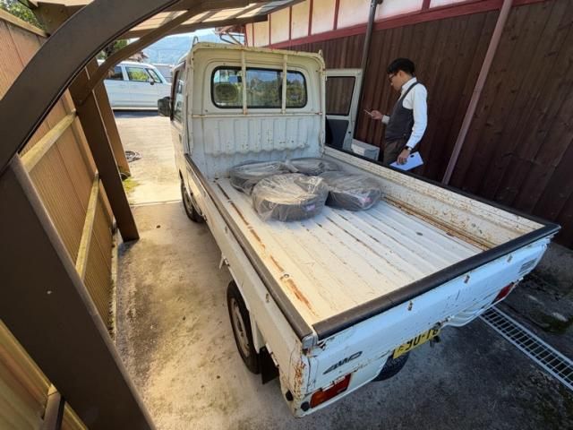 Mazda Bongo front view