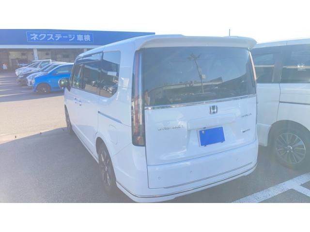 Mazda Bongo rear view