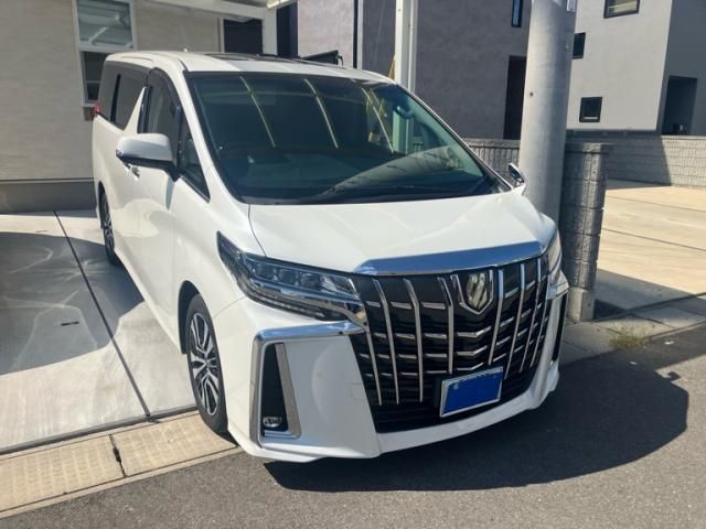 Mazda Bongo front view
