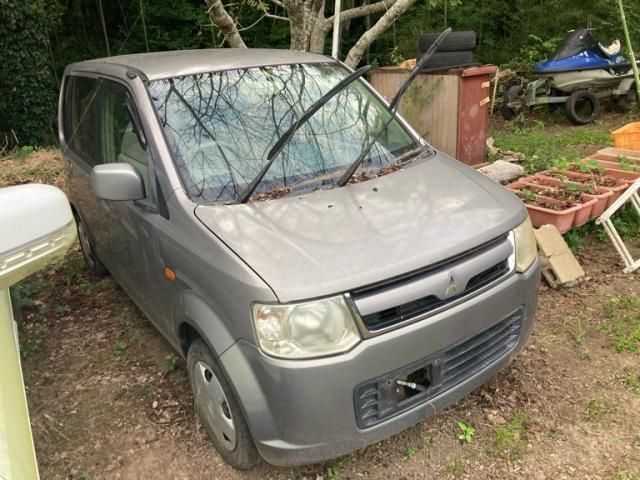 Mazda Bongo rear view