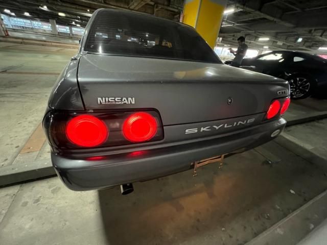 Mazda Bongo rear view