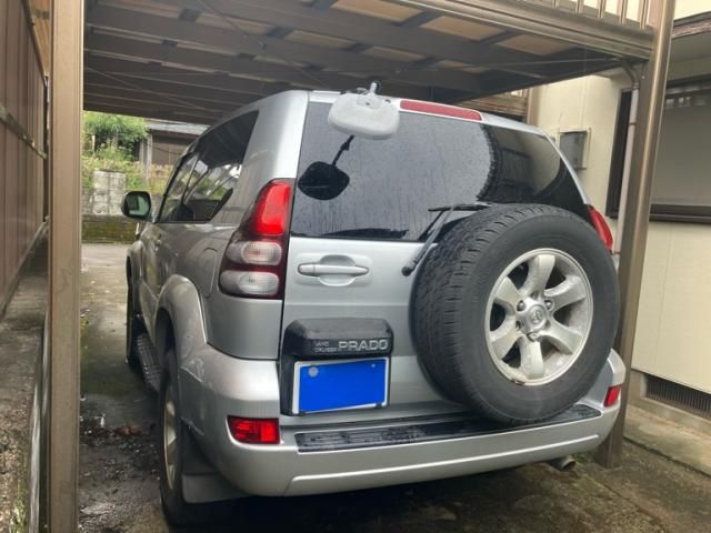 Mazda Bongo rear view