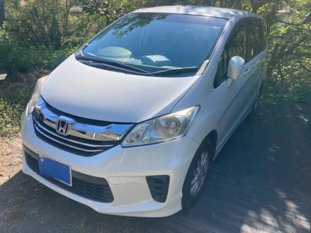 Mazda Bongo front view