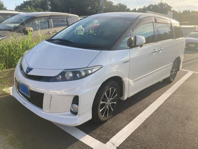 Mazda Bongo front view