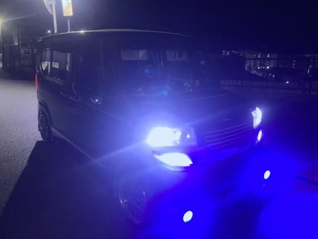 Mazda Bongo front view
