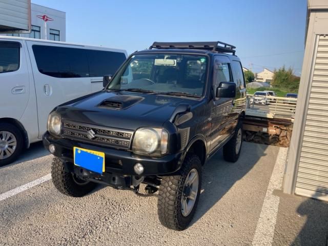 Mazda Bongo front view