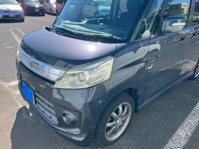 Mazda Bongo front view