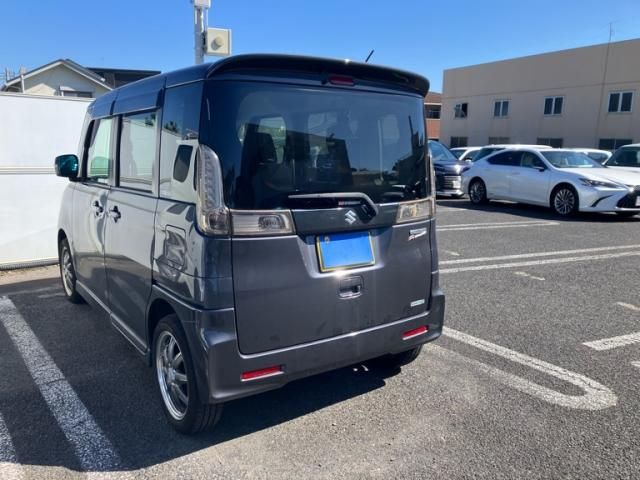 Mazda Bongo rear view