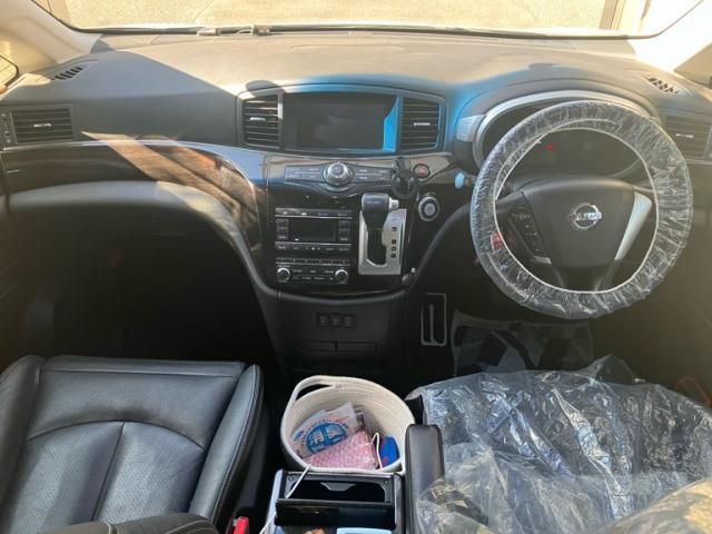 Mazda Bongo front view