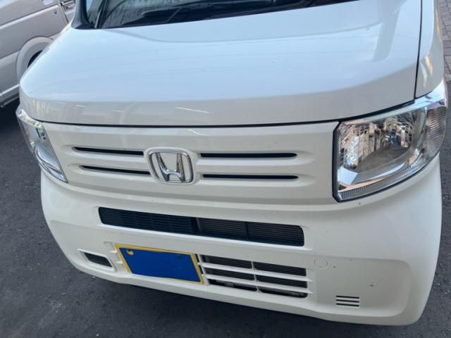 Mazda Bongo rear view