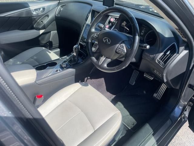 Mazda Bongo front view