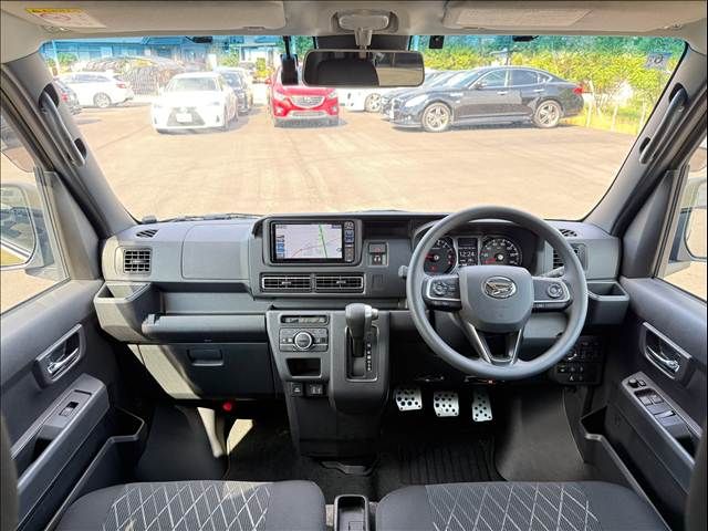 Mazda Bongo front view