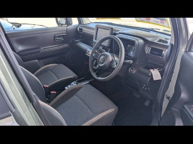 Mazda Bongo front view