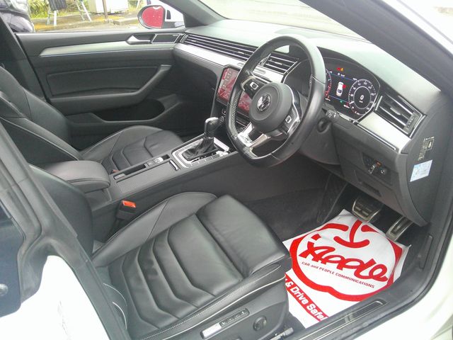 Mazda Bongo front view
