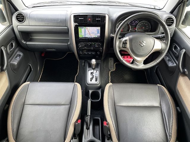 Mazda Bongo front view