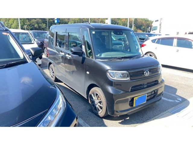 Mazda Bongo rear view