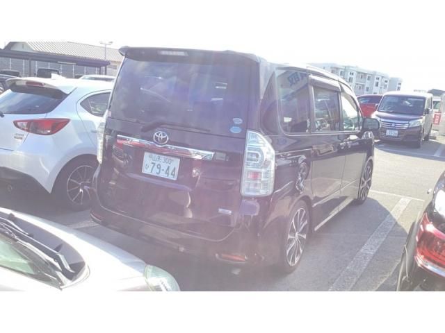Mazda Bongo rear view