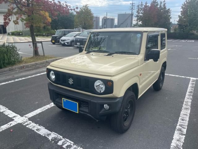 Mazda Bongo front view
