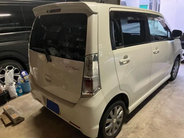 Mazda Bongo rear view