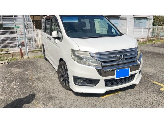 Mazda Bongo front view