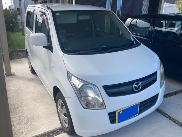 Mazda Bongo front view