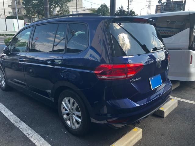 Mazda Bongo rear view