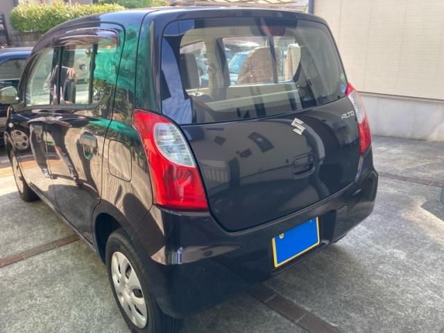Mazda Bongo rear view