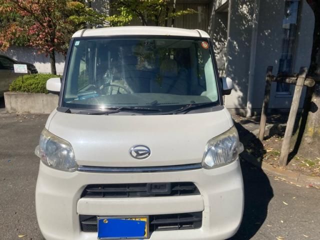 Mazda Bongo front view