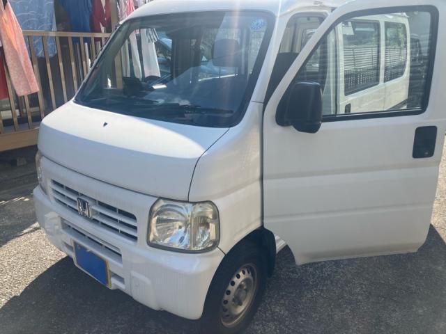 Mazda Bongo rear view