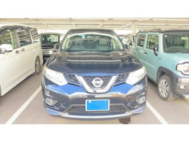 Mazda Bongo front view