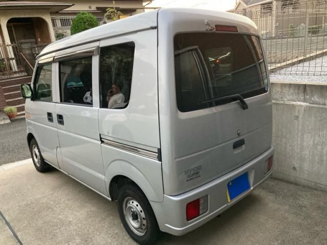 Mazda Bongo rear view