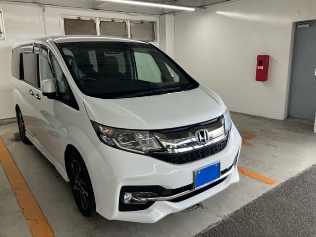 Mazda Bongo rear view
