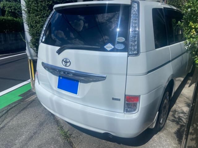 Mazda Bongo rear view